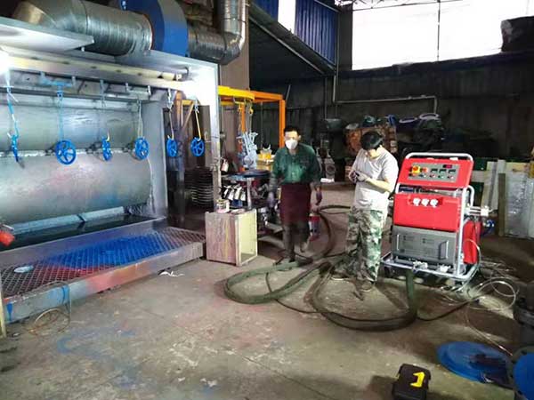 聚脲閥門(mén)防腐噴涂案例